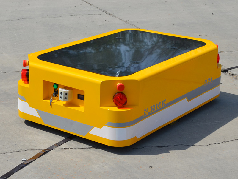 Robot di gestione del carrello di trasferimento automatizzato
