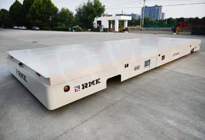 15 tonnellate di veicoli di trasporto elettrico senza pista