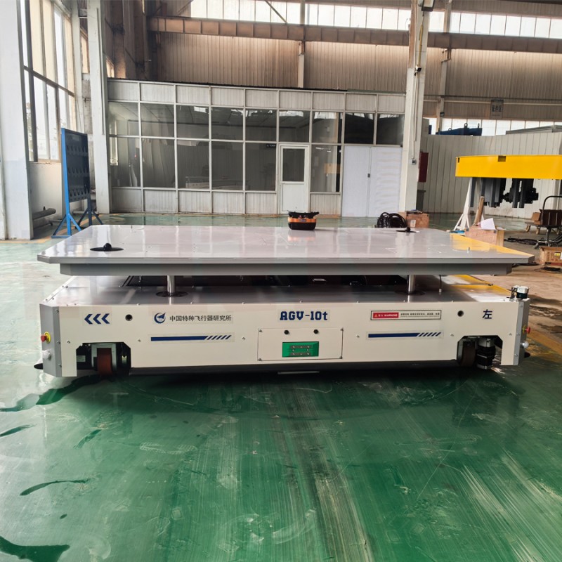 AGV (Automated Guided Vehicle - veicolo guidato automatico)