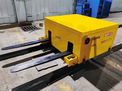Carro di trasferimento ferroviario automatico RGV