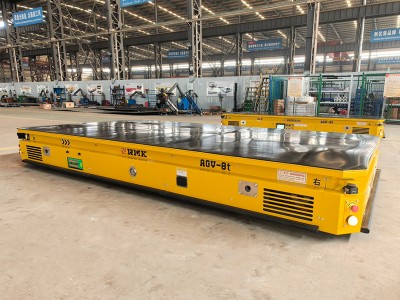 8 tonnellate di AGV a guida laser con pallet di sollevamento
